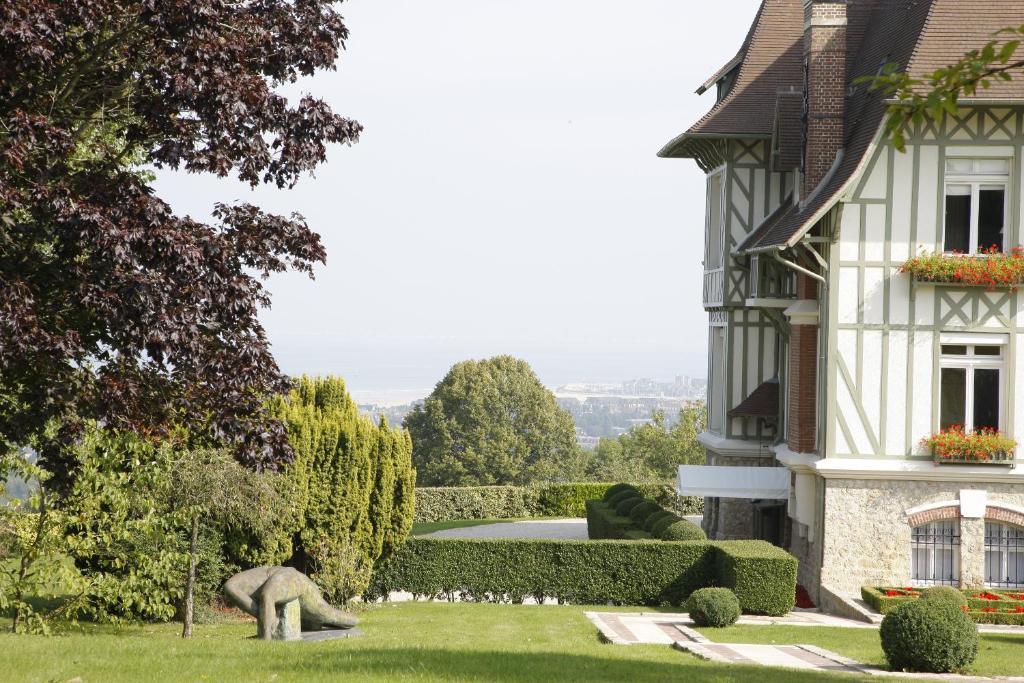 Manoir De Benerville Deauville Exterior foto