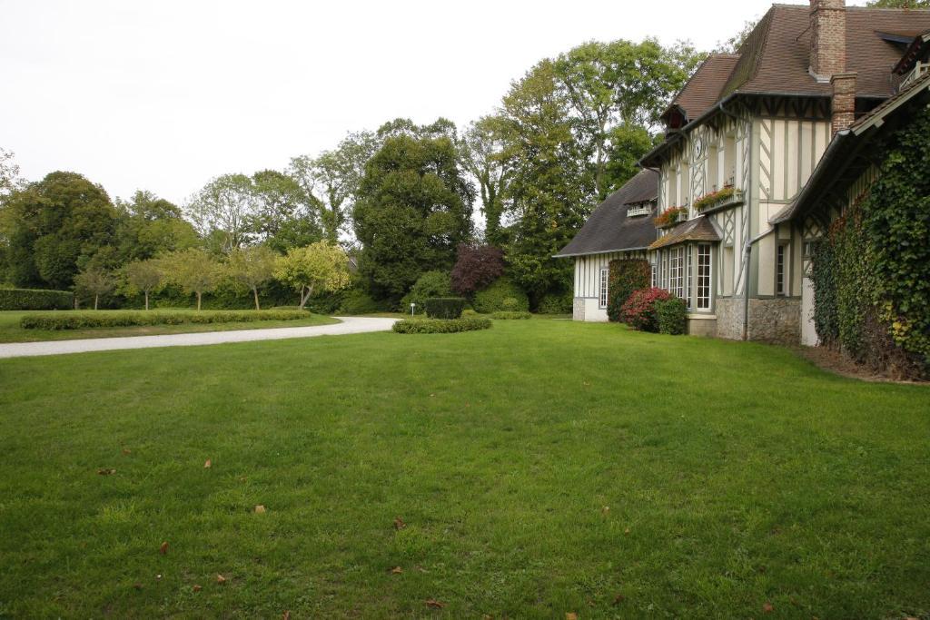 Manoir De Benerville Deauville Exterior foto